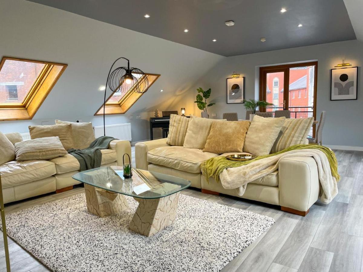 Apartment Central: Spacious, Stylish & Cozy